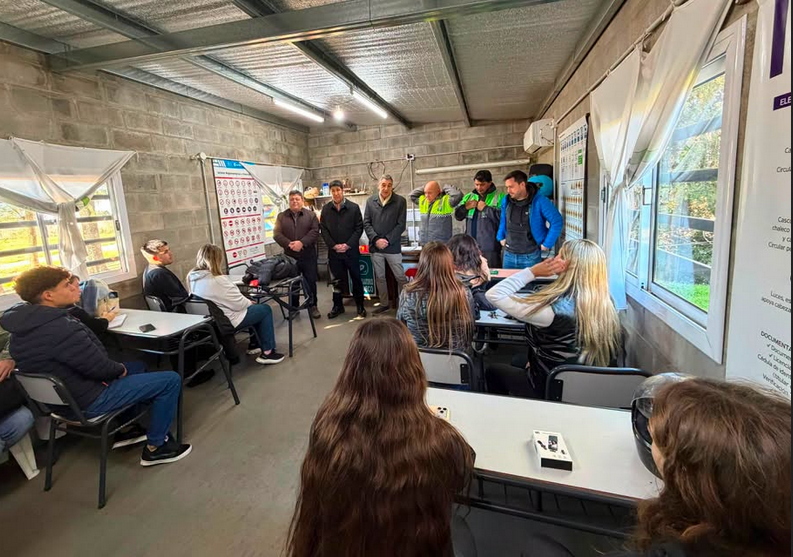 Nueva entrega de licencias correspondiente a la Escuela Municipal de Manejo