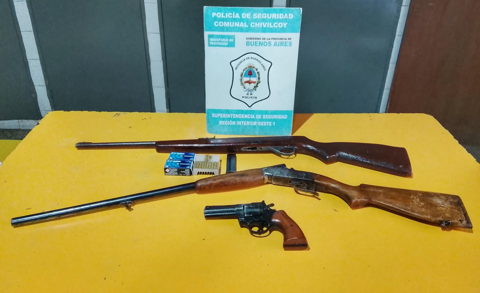 Allanamiento en Ayarza: secuestran armas y detienen a un hombre por amenazas