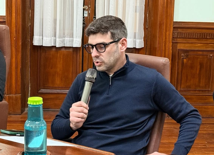Luz roja para las motos "desarmadas": el Municipio podrá retener los vehículos que circulen sin sus elementos de seguridad de fábrica