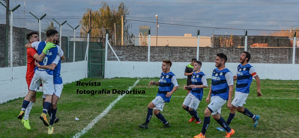 Fútbol
Gimnasia, Social de Moquehuá y San Lorenzo de Alberti clasificaron a semifinales