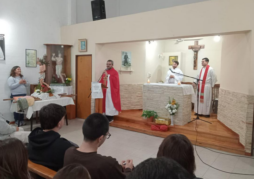“La Iglesia de por sí es misionera, no tiene otro motivo de existir más que ser presencia de Cristo en medio de los pueblos, las ciudades y del mundo”, sostuvo el Padre Agustín Báez