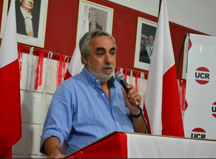 Llega a Chivilcoy, Miguel Fernández el candidato del oficialismo a presidir el Comité Provincia.