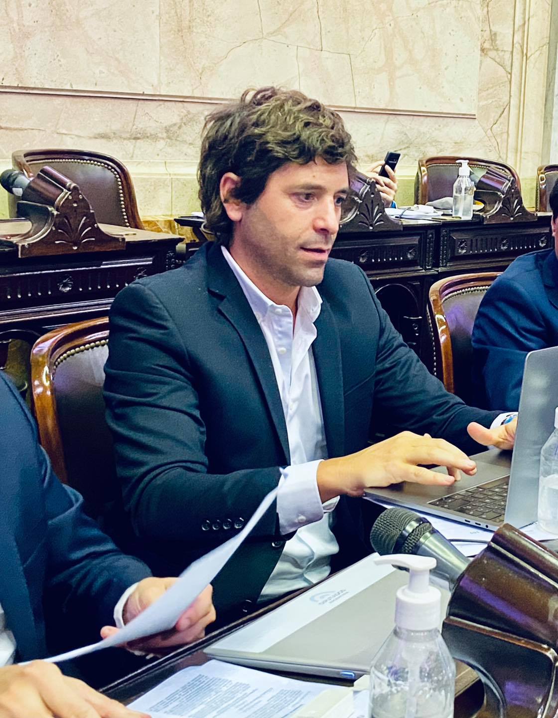Es necesario que el estado entienda, al productor agropecuario hay que bajarle la carga impositiva