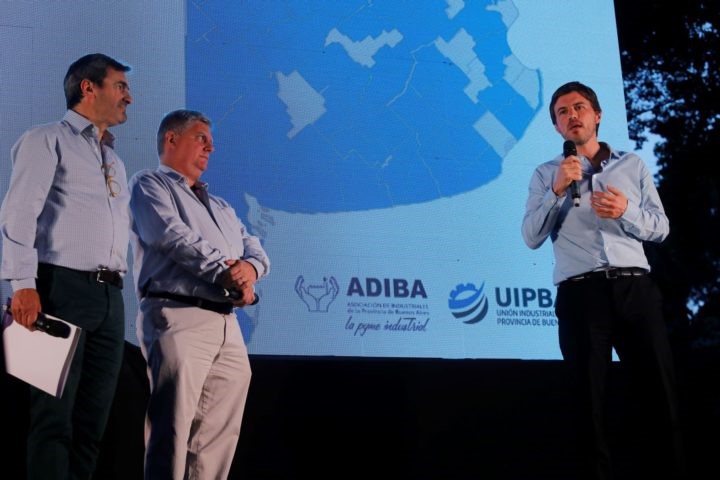 Plan de reactivación
CECOINSE presente en importante reunión para el sector industrial