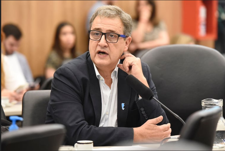 El Diputado Falcone sostuvo que ‘derogando las jubilaciones de privilegio’ el gobierno nacional ‘tendría el dinero’ para afrontar las emergencias pediátricas, en discapacidad y universitaria