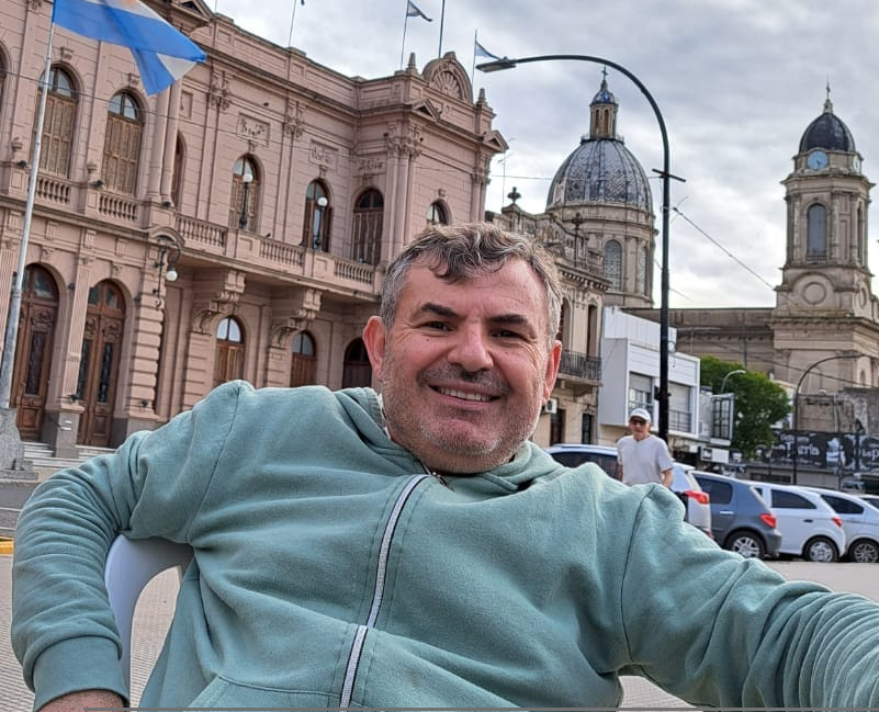 “Se precisa recuperar la cultura del trabajo porque es la manera de sacar al país adelante, no existe otra forma y además, tenemos todas las condiciones para volver a ser potencia mundial”
