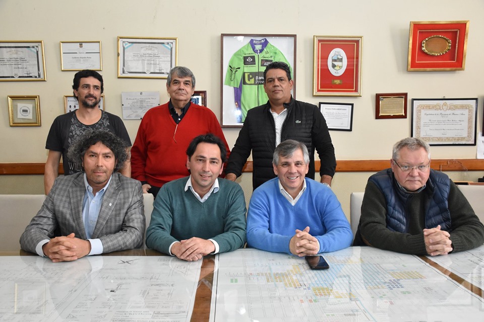 Producción en distintos rubros 
Visita de empresarios de la zona de “Vaca Muerta” interesados en rad