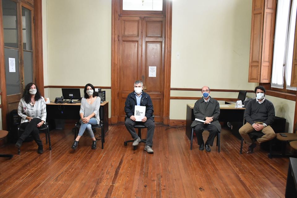 Comité Institucional de Crisis Sanitaria 
Desde hoy a las 0 horas: Uso obligatorio de tapabocas y la