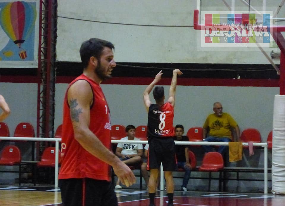 Básquet
Colón y otro triunfo para seguir creyendo en los play off