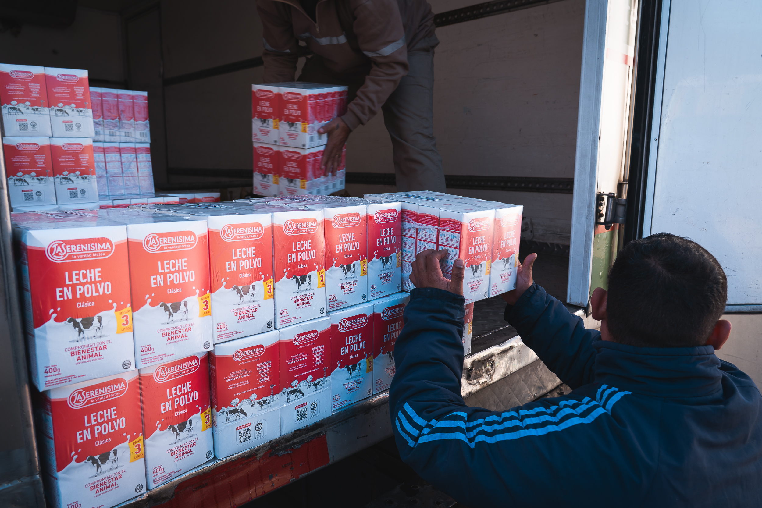 En el marco del Mes de la Leche, la compañía refuerza su compromiso con quienes más lo necesitan.