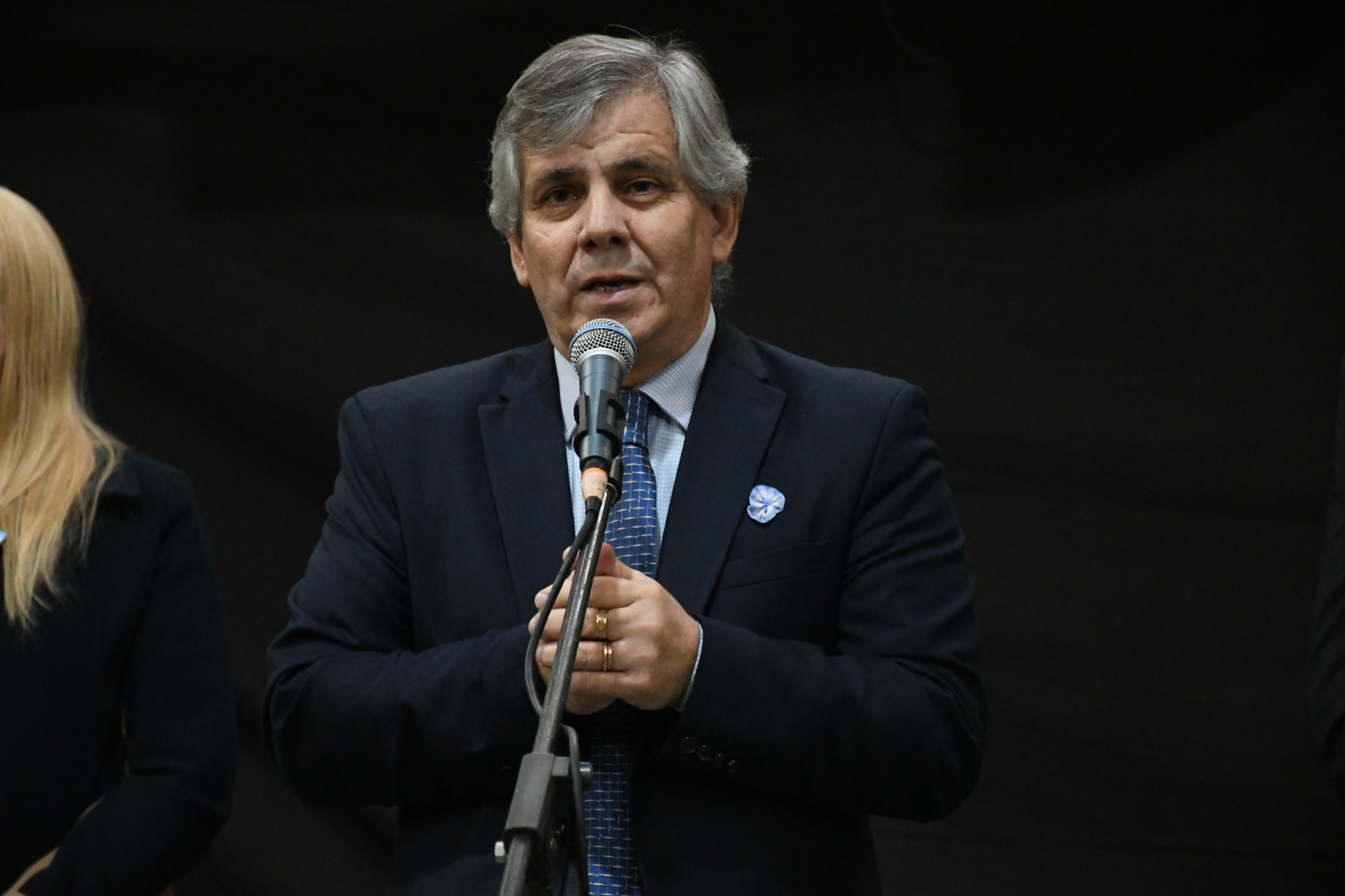 “Entre los tres barrios son más de 150 viviendas que esperemos estén finalizadas para fin de año”