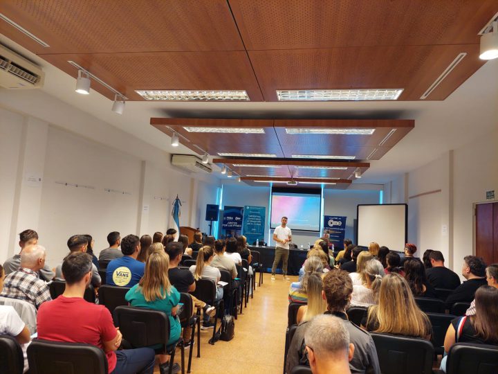 Matías Bregant: “Desde la pandemia en adelante, los comercios se vieron obligados a estar en redes sociales y hoy ya convirtió en indispensable”