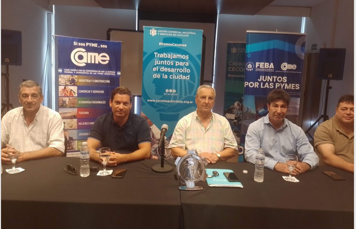 Autoridades municipales de seguridad informaron, en el Cecoinse, acerca de la la implementación del botón antipánico para comercios.