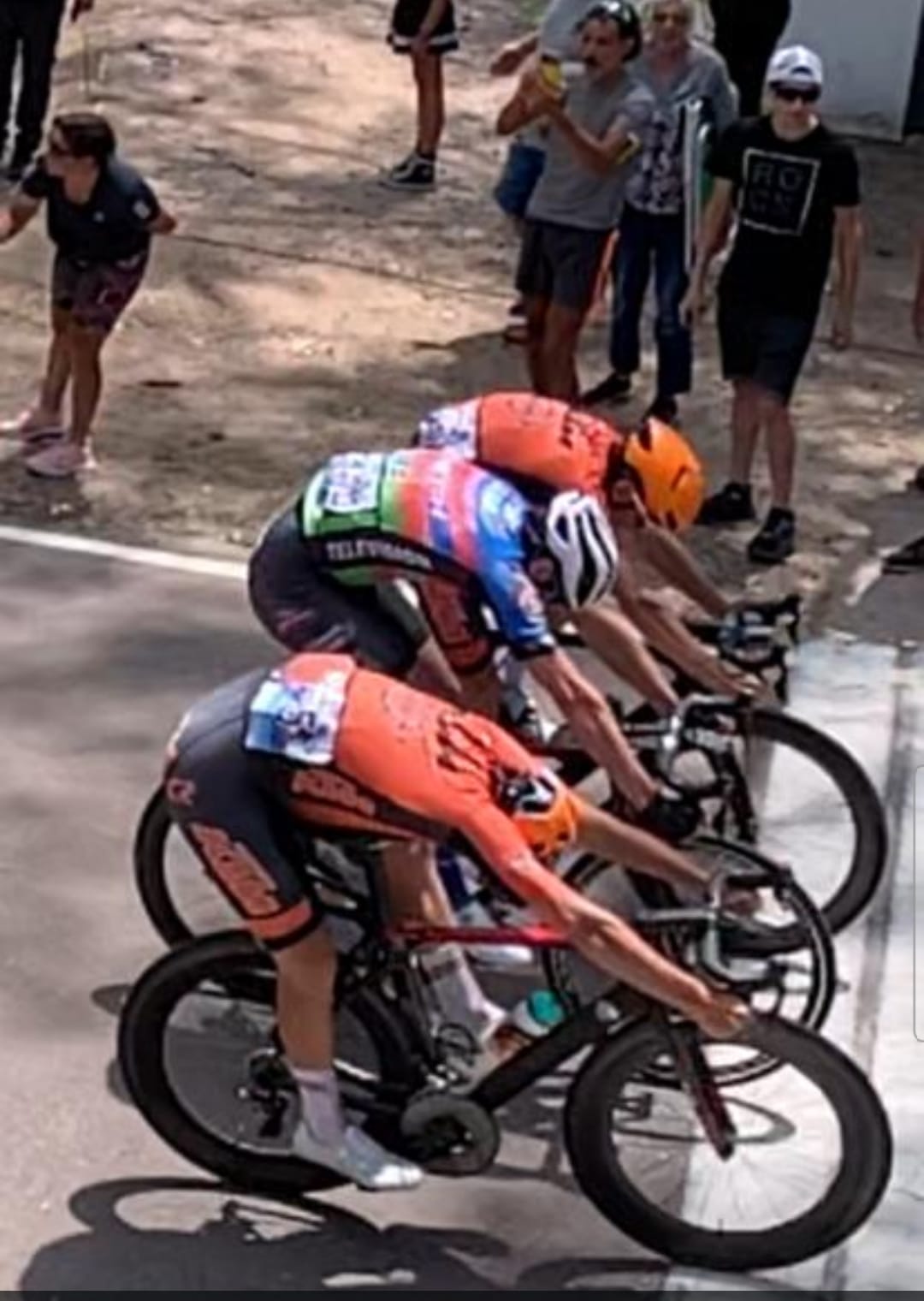 Federico Vivas en lo más alto de la Elite del GP en Lomas de Zamora