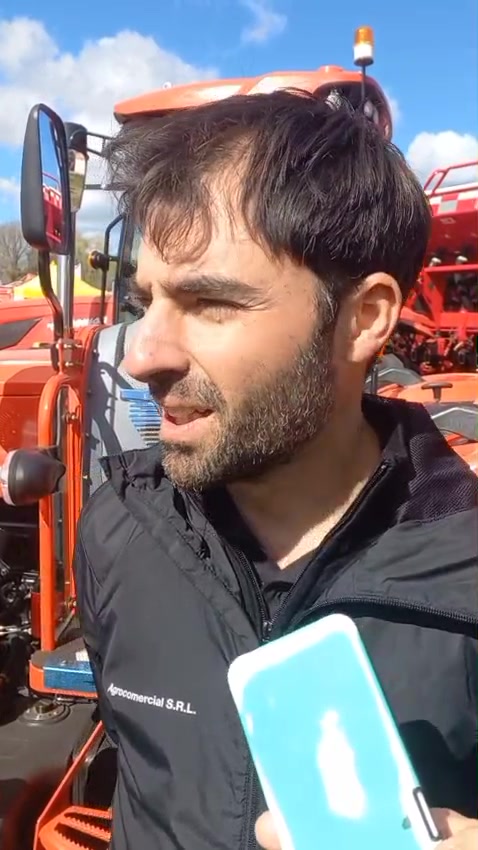 Agrocomercial presentó su oferta de maquinaria en la Exposición Rural