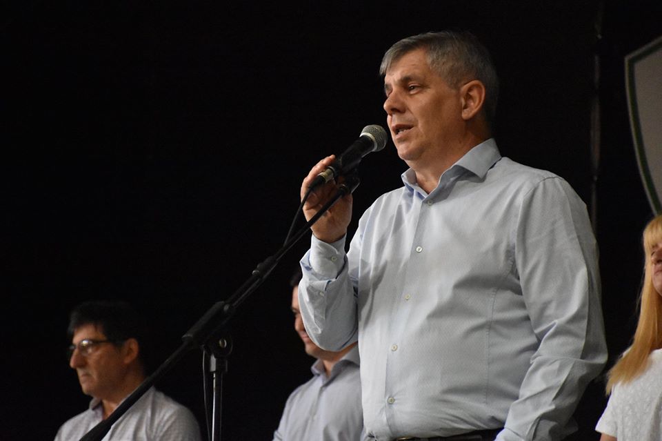 Intendente Guillermo Britos
“Pensamos en cuidar los bolsillos de los chivilcoyanos, pero debemos 
co