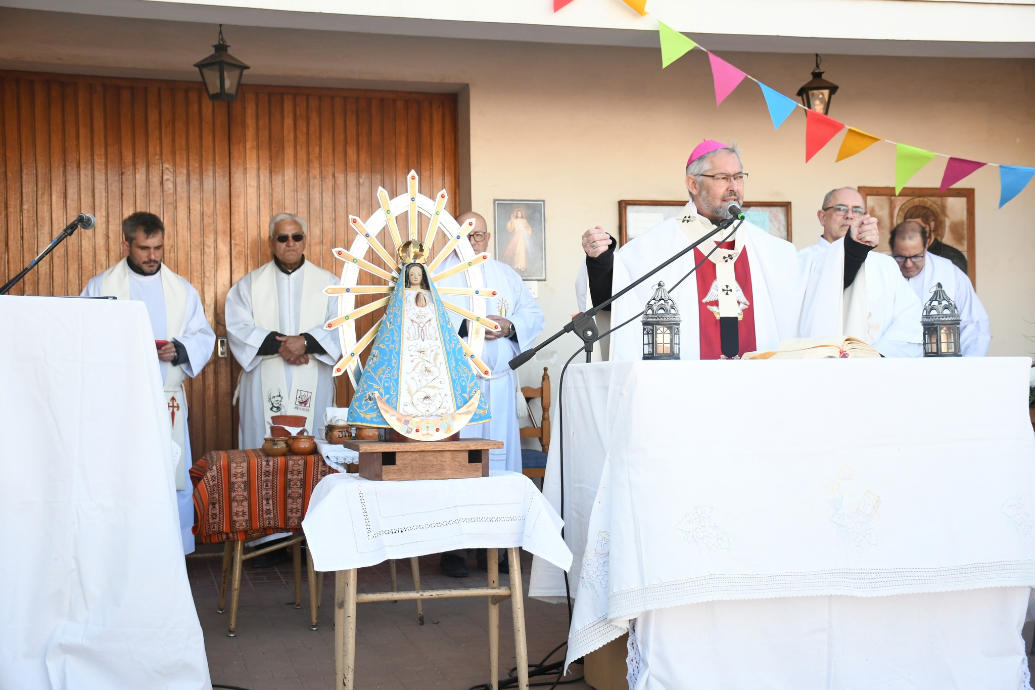 El Arzobispo Scheinig, pidió especialmente la intercesión del Santo para quienes se encuentran en la búsqueda de trabajo.