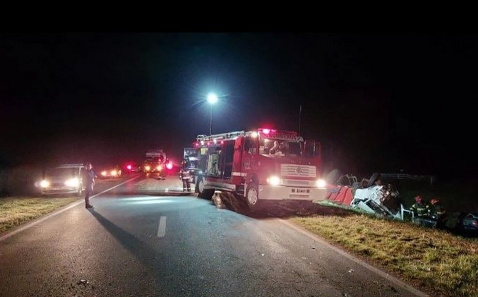 Otro siniestro fatal en la ruta 5: un muerto en un choque frontal y un herido de gravedad