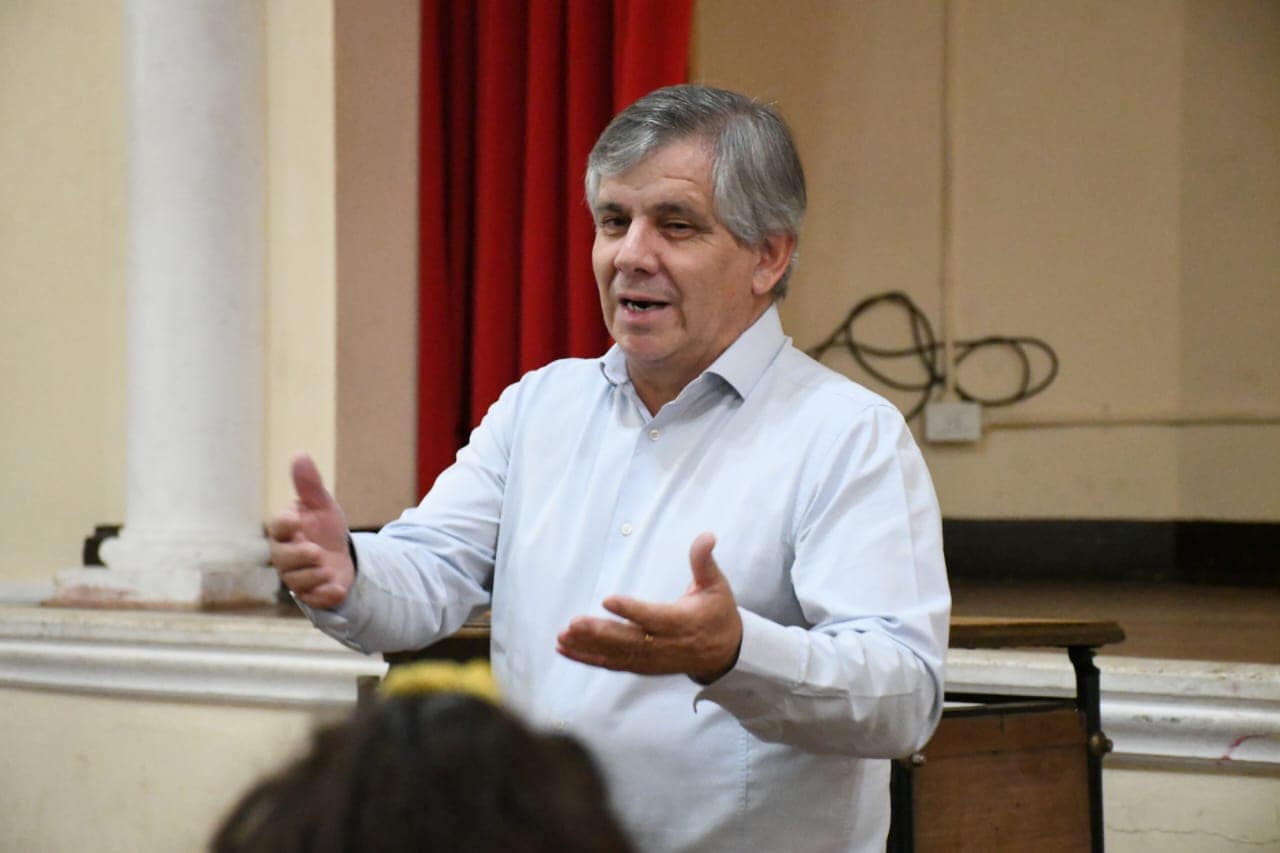 “Es cierto que estamos en conversaciones y que Milei me ofreció ser su candidato a gobernador"