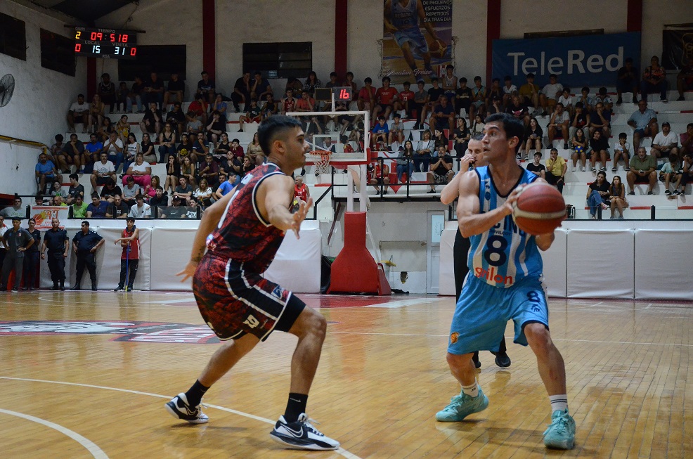 Contundente triunfo de Racing de Chivilcoy ante el escolta y esta noche visita a su homónimo de Avellaneda.