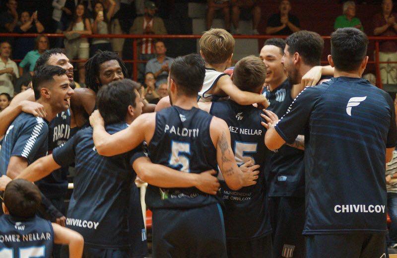 Básquet
Racing Club y su primer festejo en la Conferencia Sur