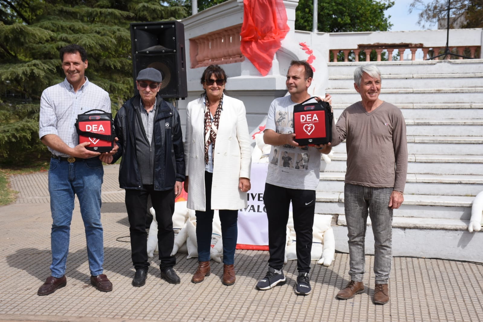La intención es que cada vez más personas puedan aprender a realizar RCP .
