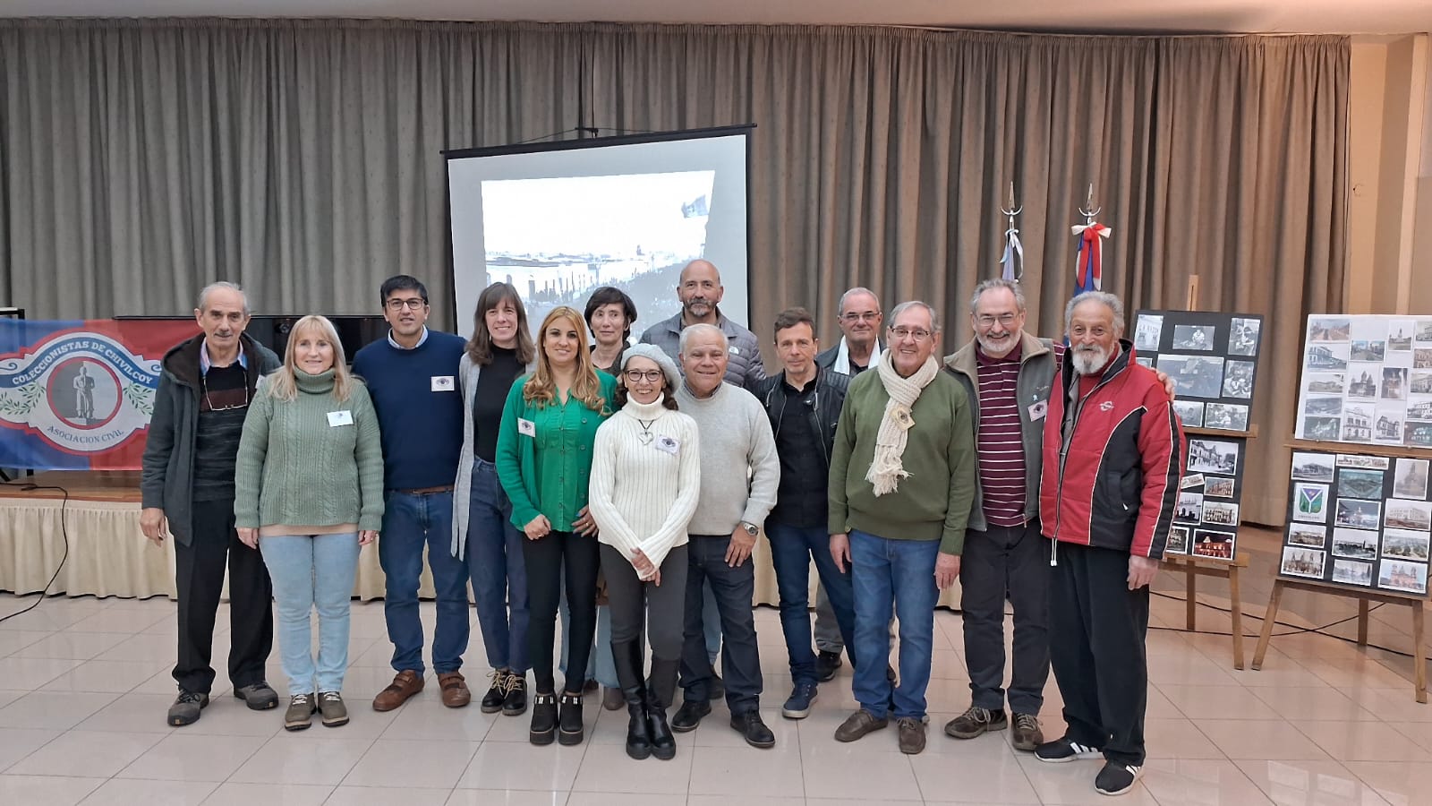 “No tenemos toda la historia de Chivilcoy, pero si hay una gran parte, porque contamos con elementos de todo tipo, o sea hay documentos históricos, hay muchas biografías, libros, postales”