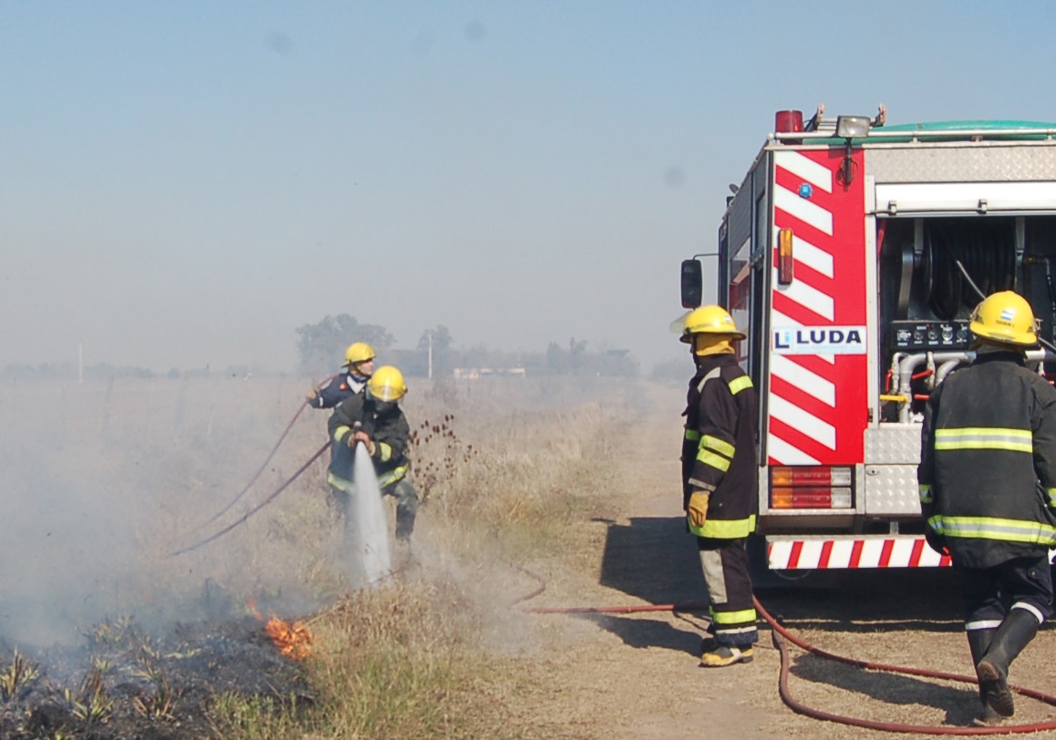 Continúan las salidas por incendios forestales, mínimamente una convocatoria diaria