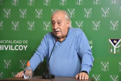 Eduardo De Lillo: "El Hospital no necesita más empleados"