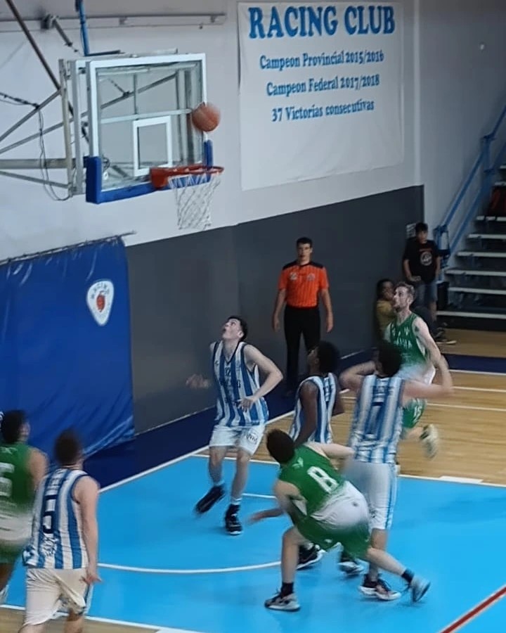 Bragado Club y Racing Club se enfrentarán en las semifinales de Primera.