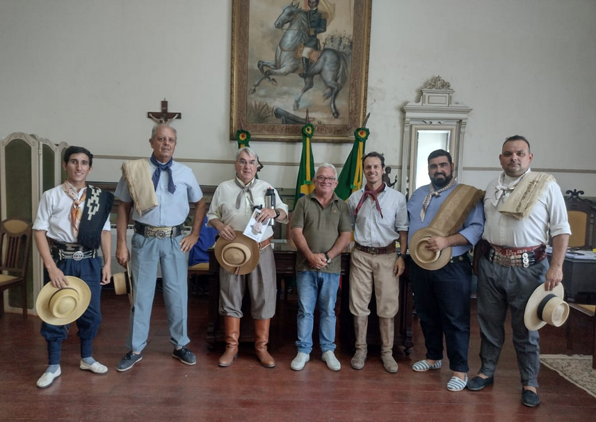 “Estuvieron representados los tres países que participamos tanto Brasil como anfitrión, Uruguay y Argentina, fue un momento muy emotivo y ‘se nos puso la piel de gallina’ cuando íbamos desfilando”