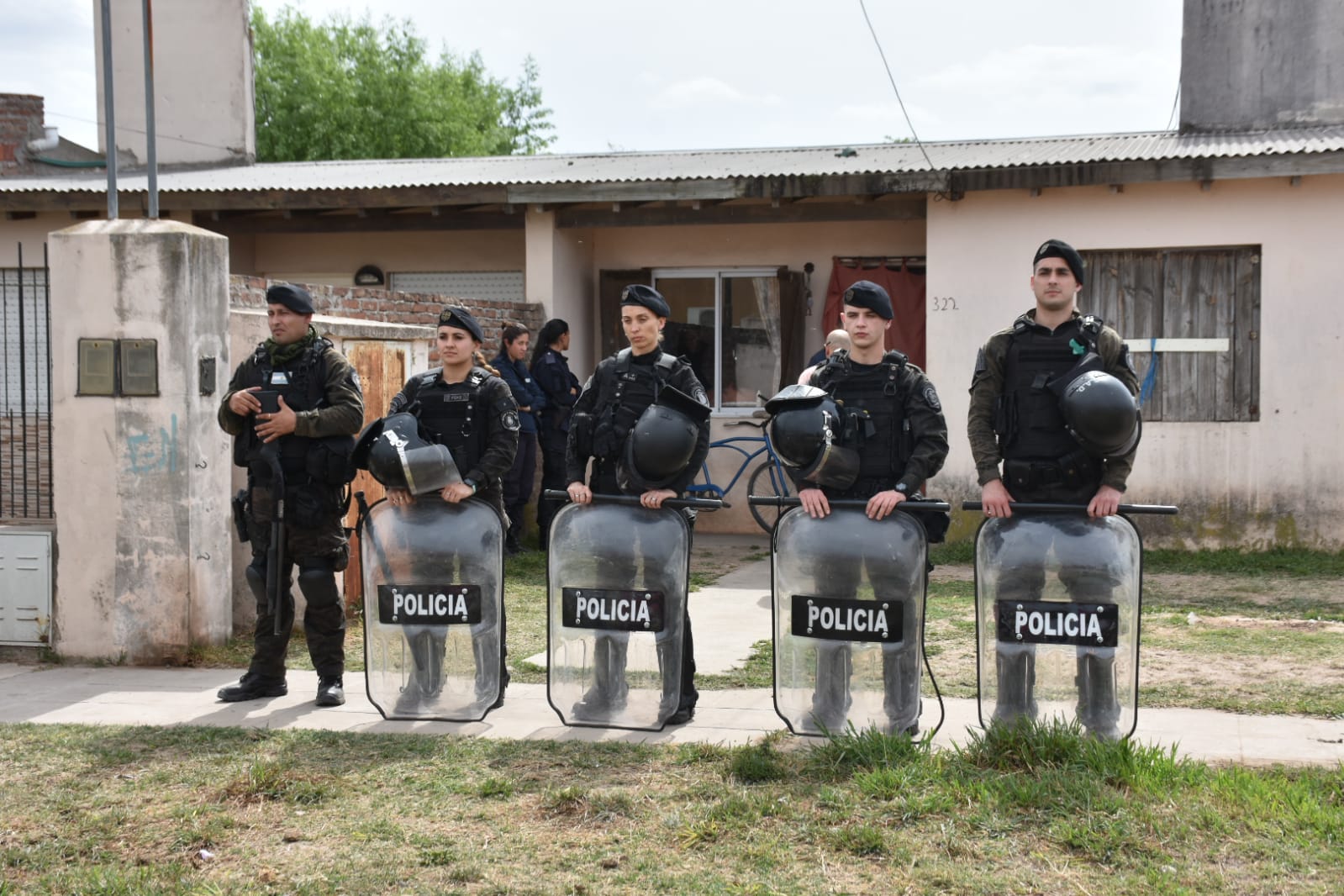 Fue detenido un menor de 16 años de edad por robo en la vía pública