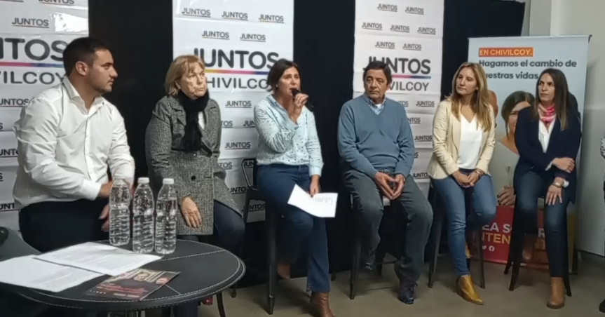 Presentaron oficialmente la lista que encabeza Bea Sotera como precandidata a intendente