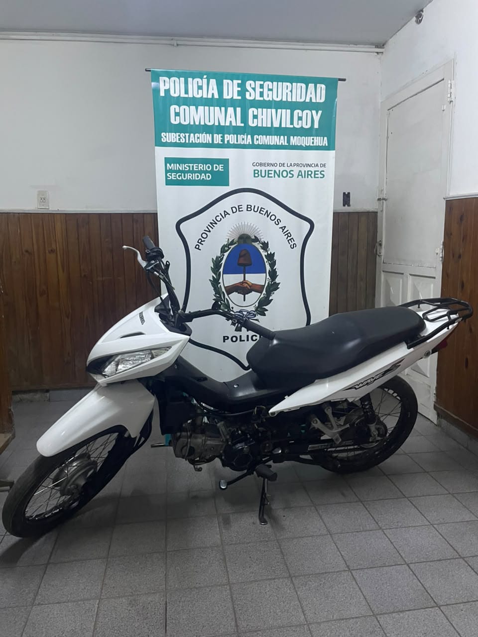 Recuperan cuatro motos robadas y aprehenden a dos adultos y un menor en Chivilcoy y Moquehuá