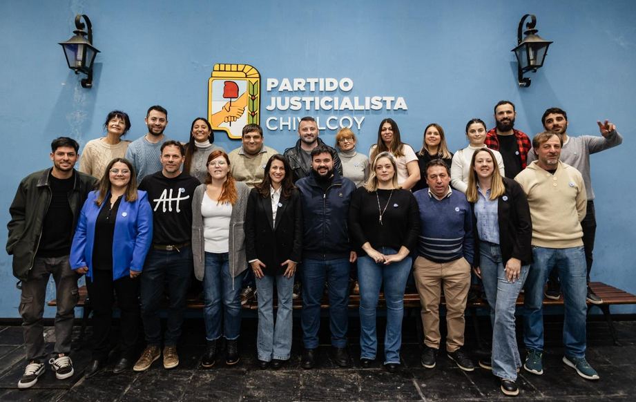 “Consideré que era el momento de volver a poner el cuerpo en la ciudad cuando otros deciden sacar los pies del plato, como ocurre con el intendente en integrar una lista seccional"