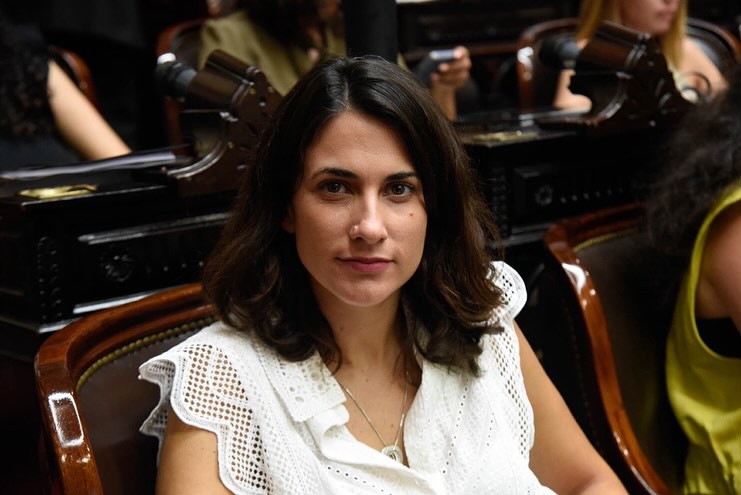 “No vamos a permitir que Milei saquee las provincias con su recorte brutal y las sumerja en el caos”