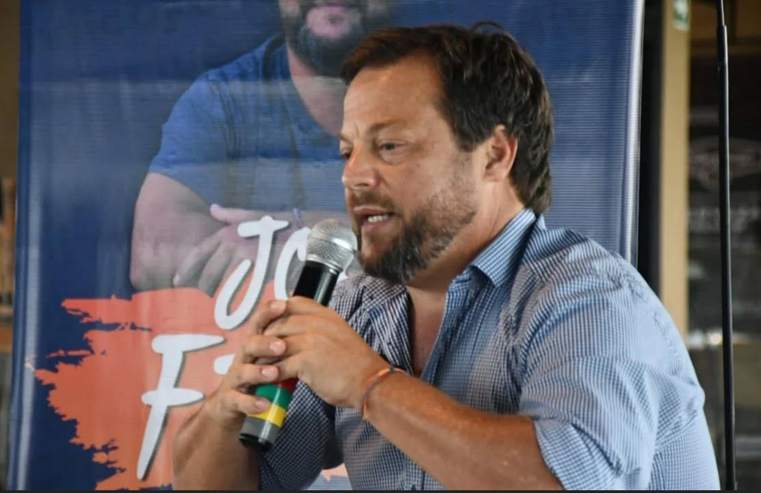 “El hecho de ser una fuerza local nos proporciona mucha libertad y permite que nos enfoquemos en las problemáticas que notamos en la ciudad para conformar una agenda de situaciones a resolver”