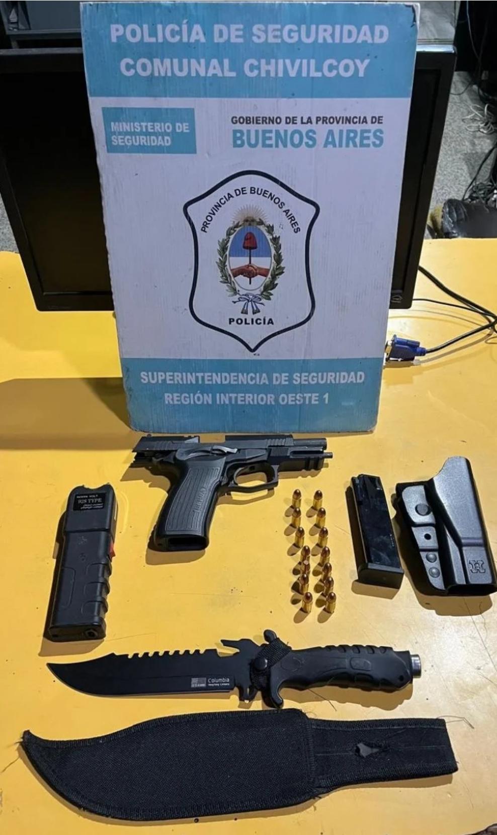 Detuvieron a un hombre de 73 años que caminaba armado por el centro de Chivilcoy