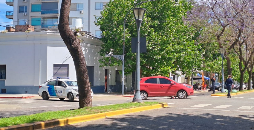 Tres colisiones en la zona urbana protagonizadas por automóviles y motocicletas