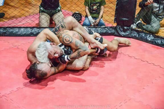 MMA – Kick Boxing 

Lucas Bracco se impuso por sumisión al ‘Titán’ Sánchez en la Fight Night