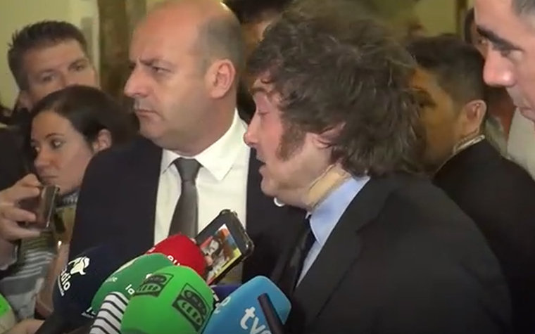 Javier Milei insultó a una periodista española tras una consulta sobre su viaje a Madrid