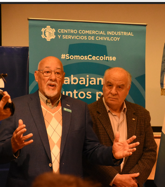 De los 83 años, poco más del 8 por ciento he estado como dirigente, presidente, de esta institución