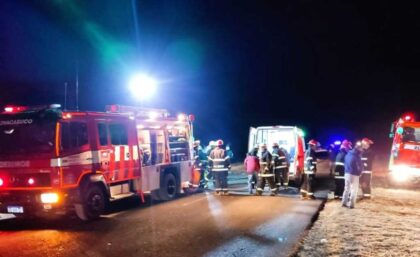 Despiste y posterior vuelco de un vehículo con fatal desenlace para su conductor