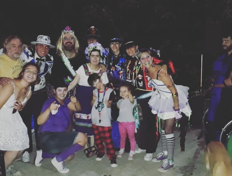 Murga independiente 
‘Los Colgados de la Rama’ festejaron veinte años de arte popular