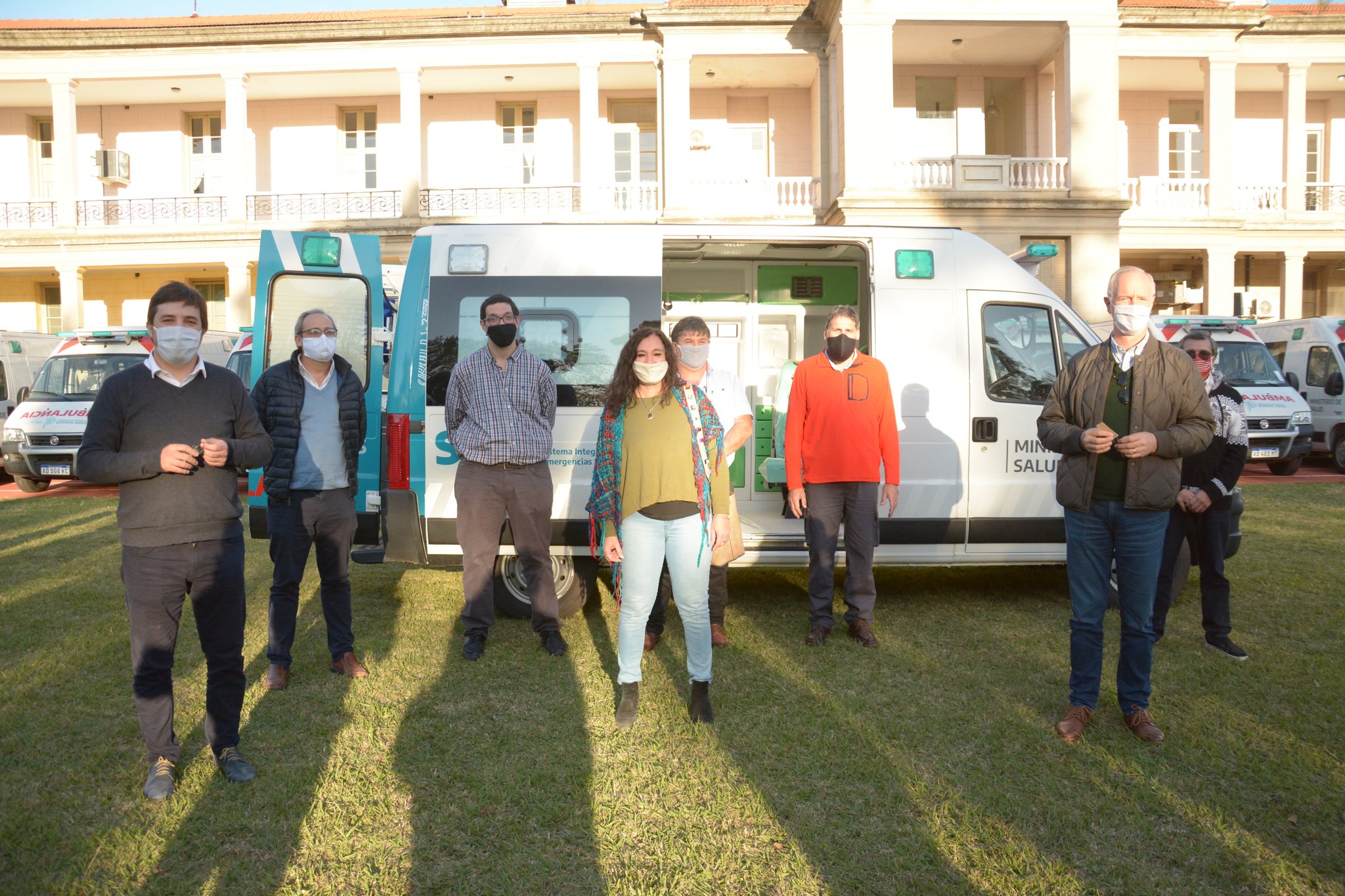 Carolina Di Nápoli
“Nos entregaron dos ambulancias equipadas de terapia intensiva móvil para continu