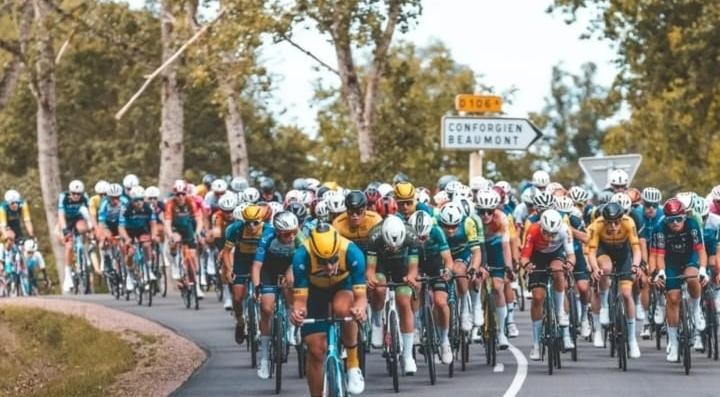 Máximo Sala completó el exigente Mini Tour de Francia en la categoría Juniors