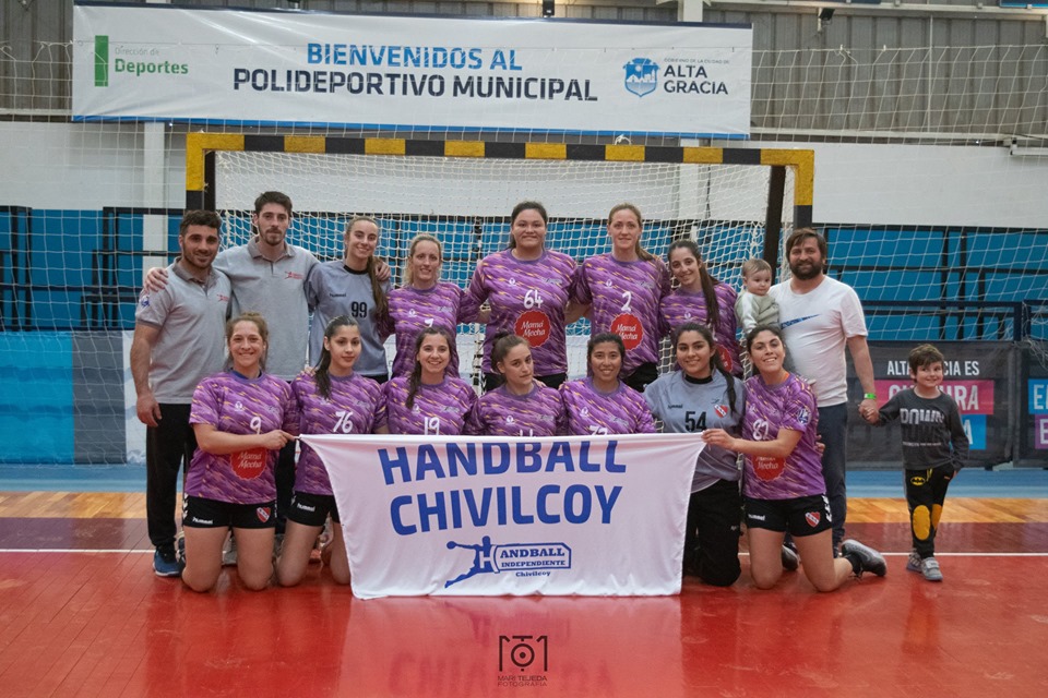 Miriam Latorre
“El anhelo de jugar en la ‘A’ siempre está, pero debemos prepararnos no solamente par