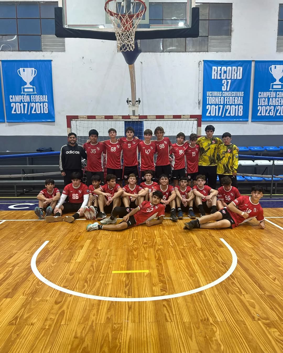 Independiente mantiene el invicto