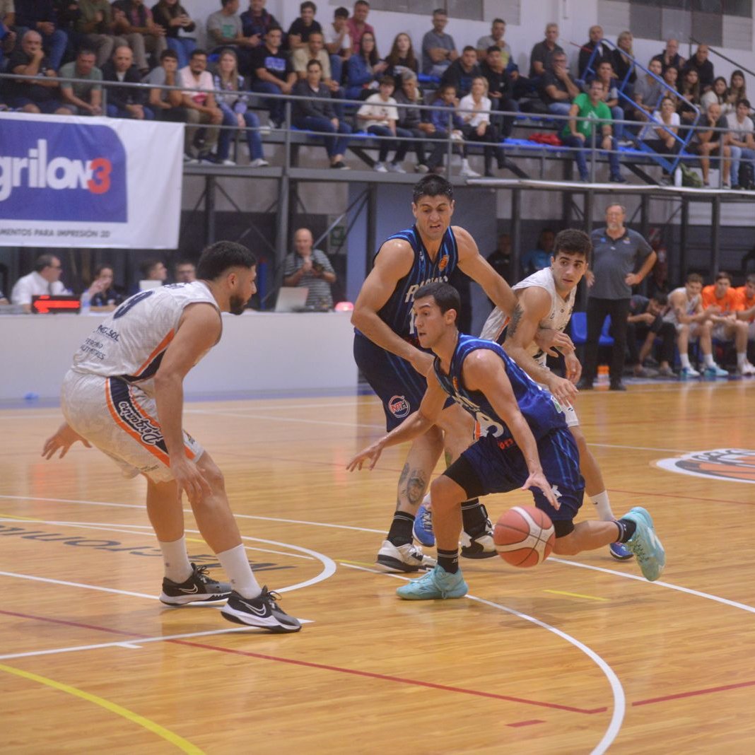 Racing de Chivilcoy enfrentará a Pergamino Básquet en los cuartos de final, el primer juego será el viernes.