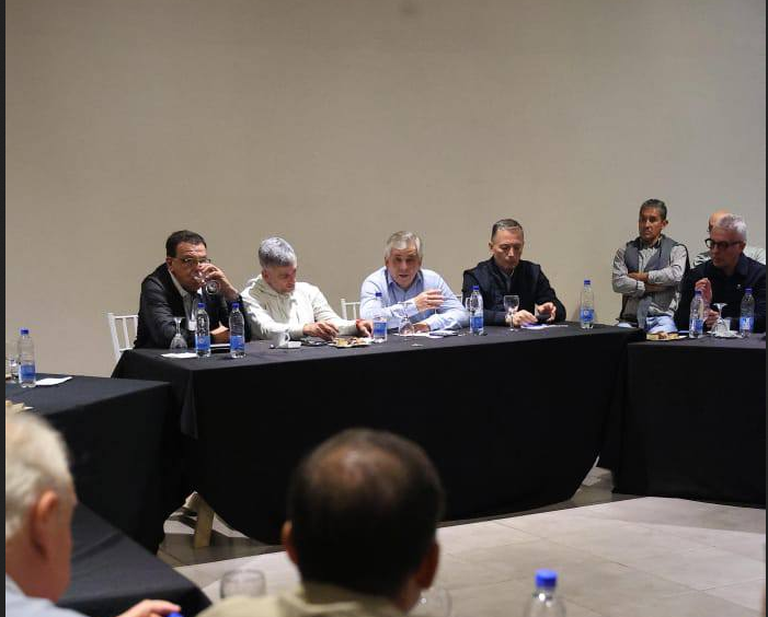 “Seguiremos manteniendo encuentros de éste tipo con vistas a las próximas elecciones legislativas”, avisó Britos